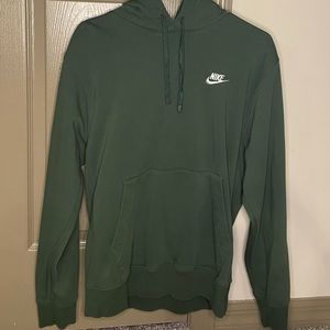 Nike men’s sweatshirt small army green